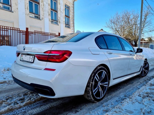 BMW 730 G12 Long, белый