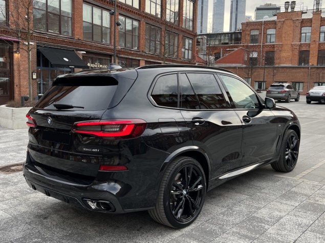 BMW X5 (G05) 2022 год,  черный