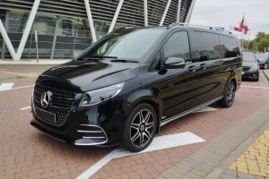Mercedes V-class 2021 (7 мест) черный